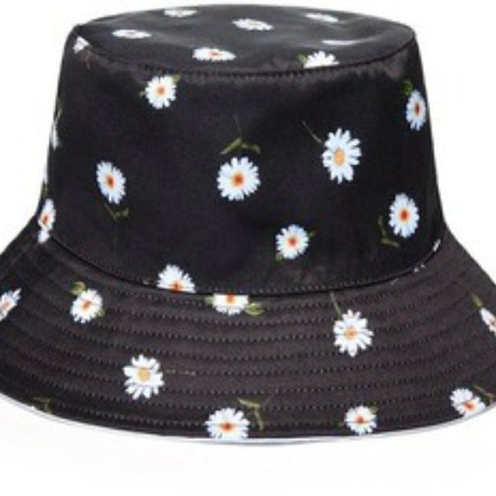 Alice and Olivia Reversible Bucket Hat - NWT - Picture 2 of 5